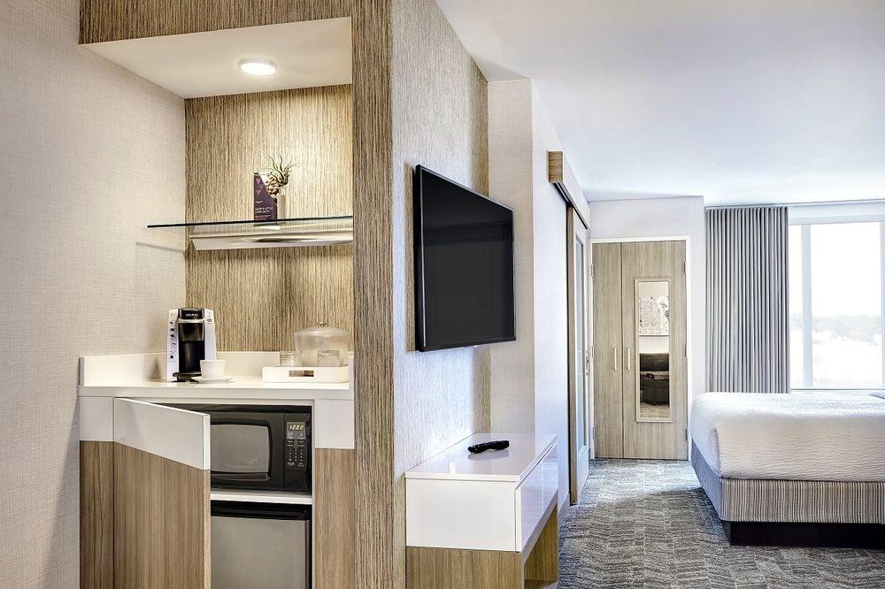 Springhill Suites By Marriott Miami Doral Exterior photo