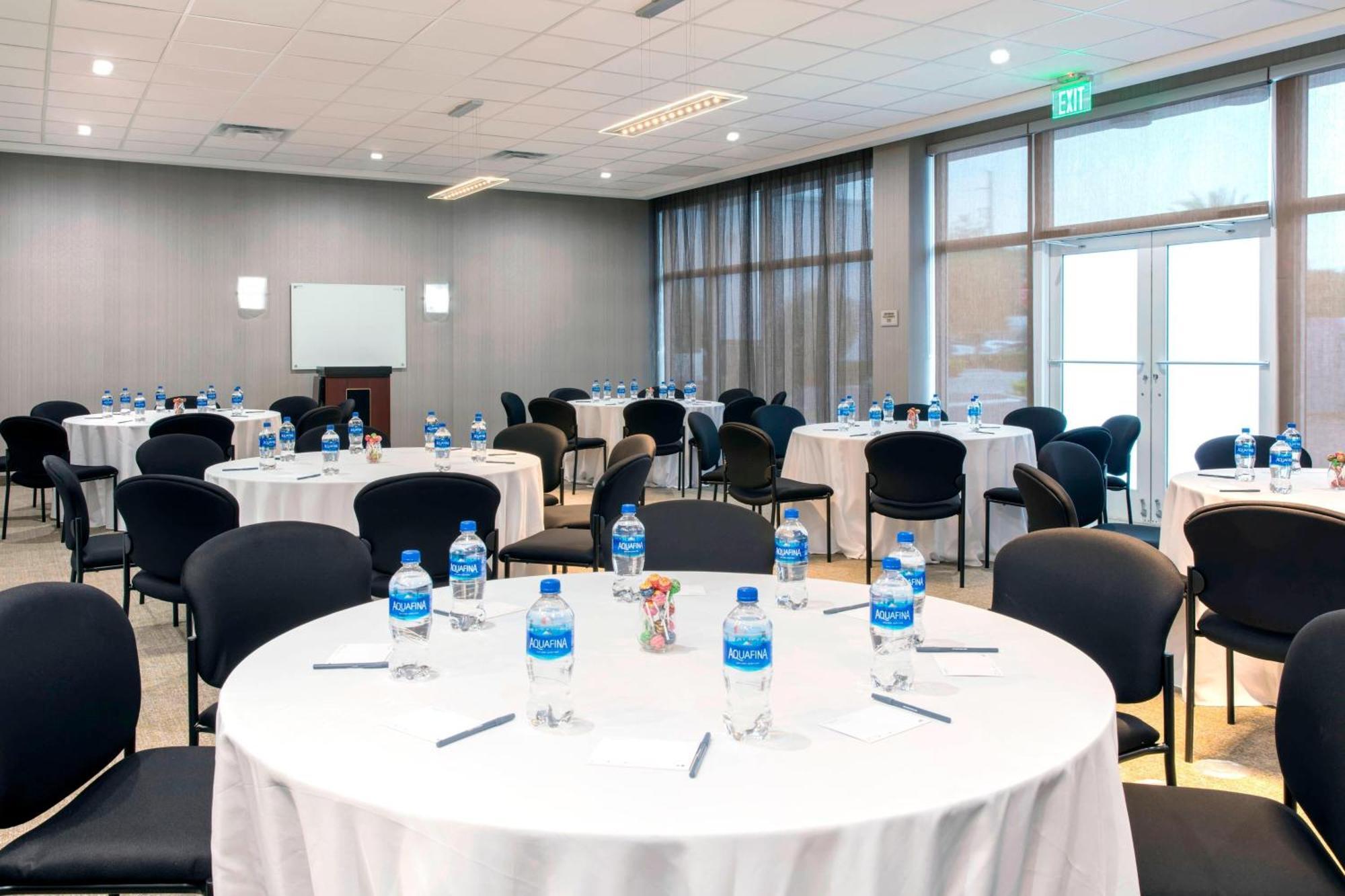 Springhill Suites By Marriott Miami Doral Exterior photo