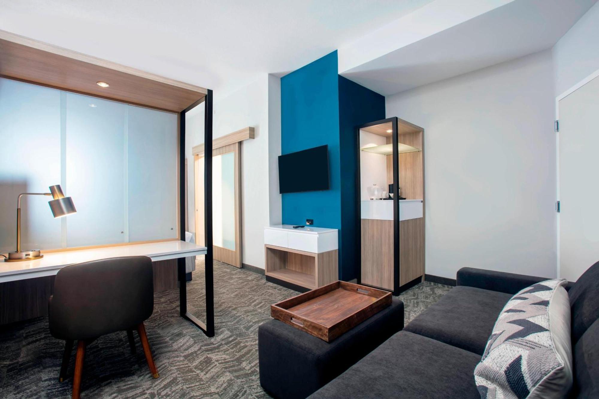 Springhill Suites By Marriott Miami Doral Exterior photo