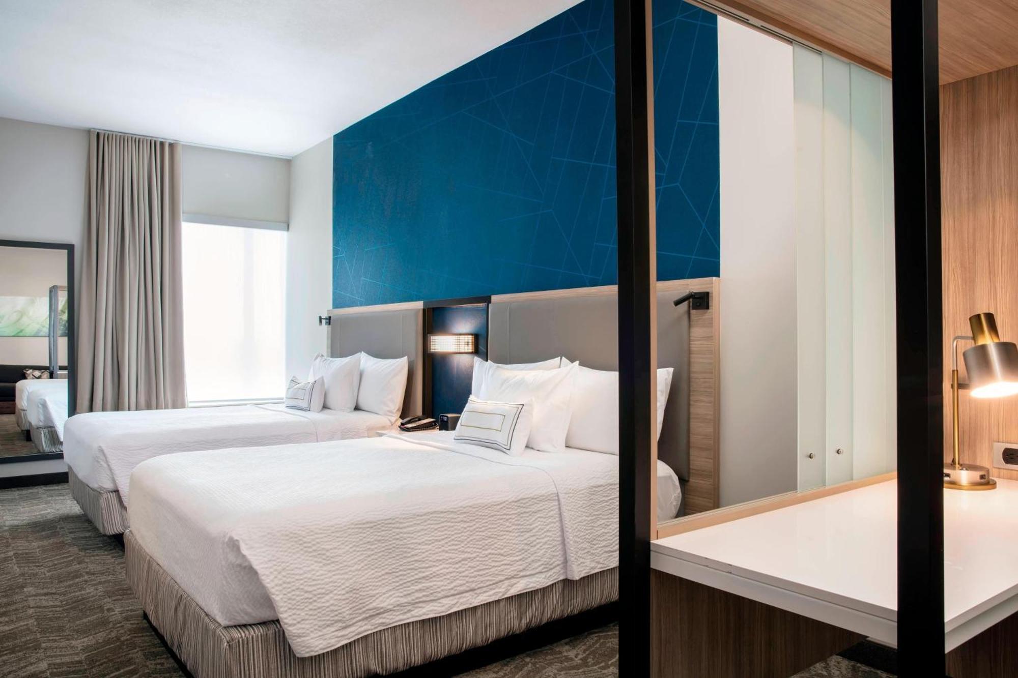 Springhill Suites By Marriott Miami Doral Exterior photo